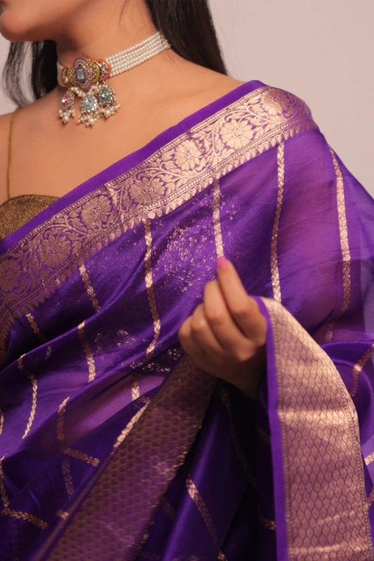 Gentle Yawn - Banarasi Pure Kora Silk Buta Purple Handloom Saree